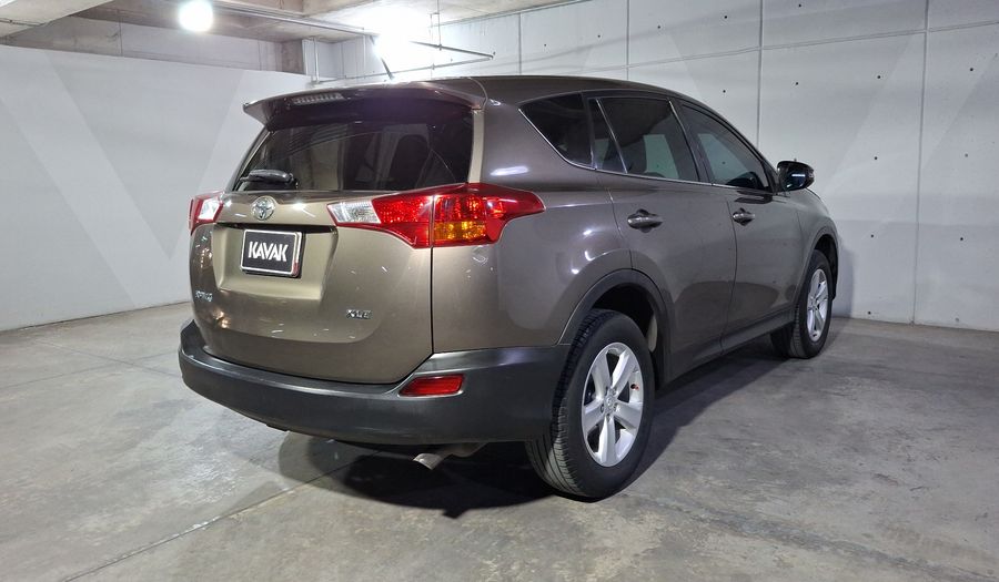 Toyota Rav4 2.5 XLE AT Suv 2013