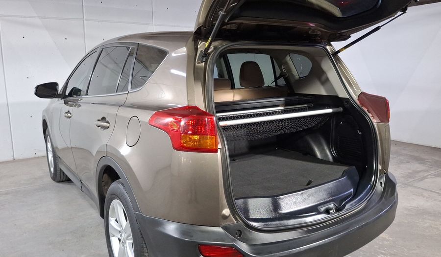 Toyota Rav4 2.5 XLE AT Suv 2013