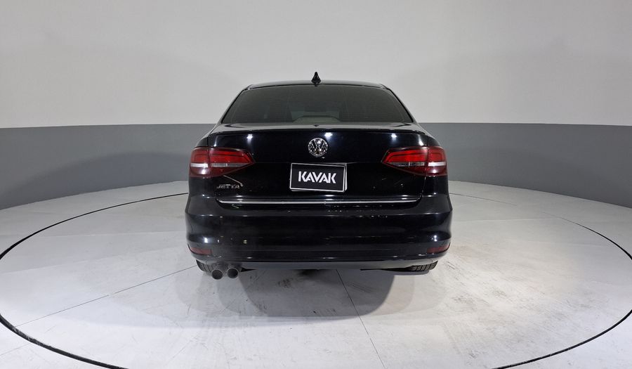 Volkswagen Jetta 2.5 COMFORTLINE MT BOLSAS AIRE DEL. Sedan 2017