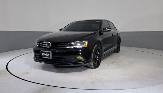 Volkswagen • Jetta