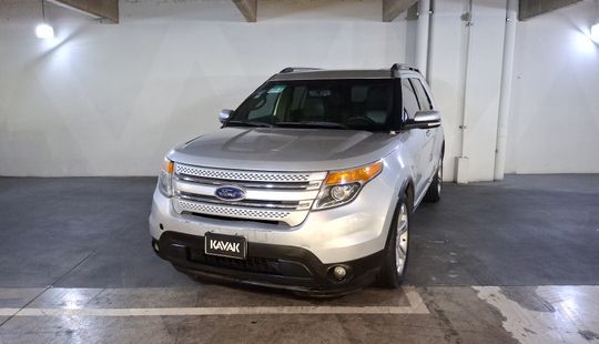 Ford • Explorer