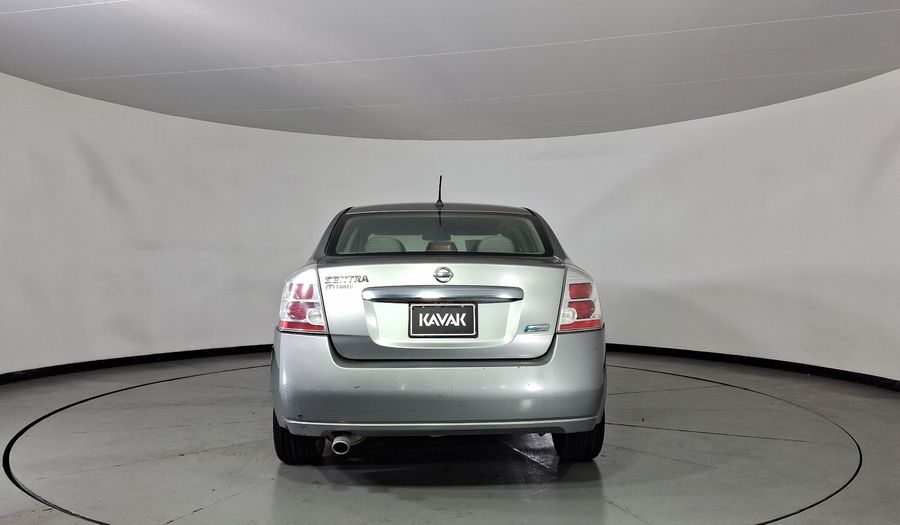 Nissan Sentra 2.0 EMOTION CVT Sedan 2011