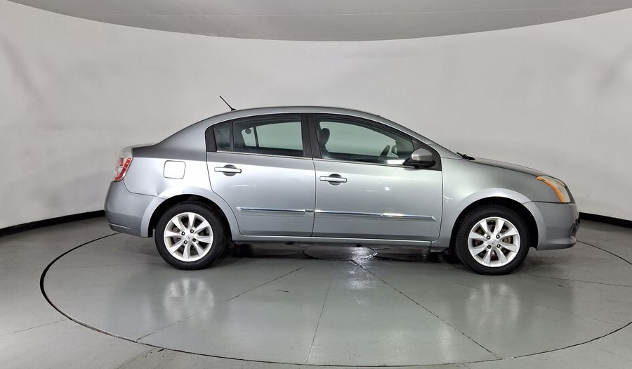 Nissan Sentra 2.0 EMOTION CVT Sedan 2011
