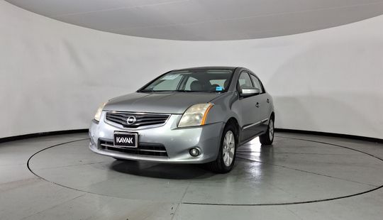 Nissan • Sentra