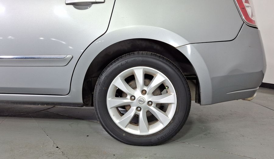 Nissan Sentra 2.0 EMOTION CVT Sedan 2011