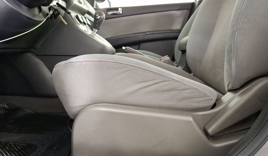 Nissan Sentra 2.0 EMOTION CVT Sedan 2011