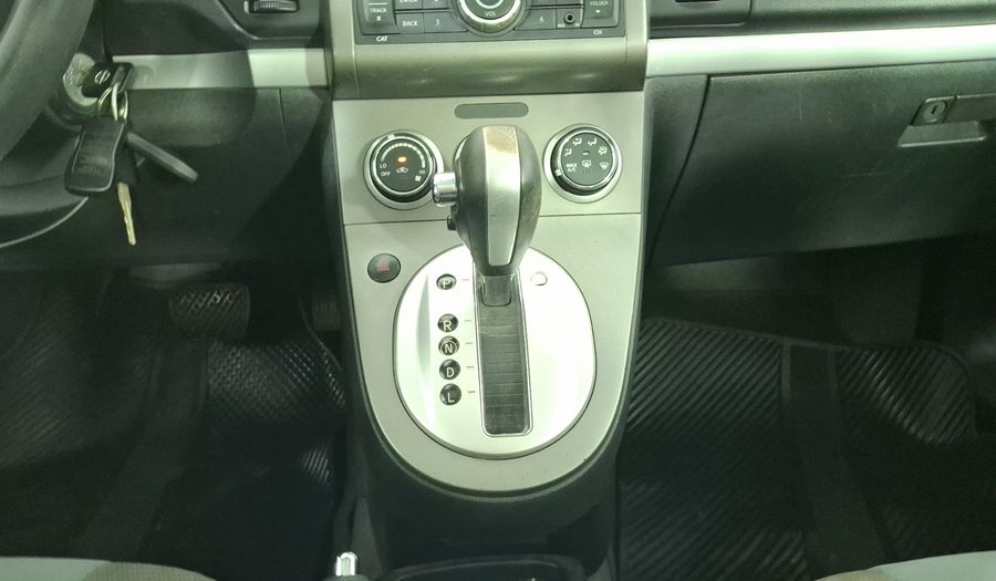Nissan Sentra 2.0 EMOTION CVT Sedan 2011