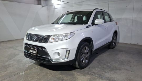 Suzuki • Vitara