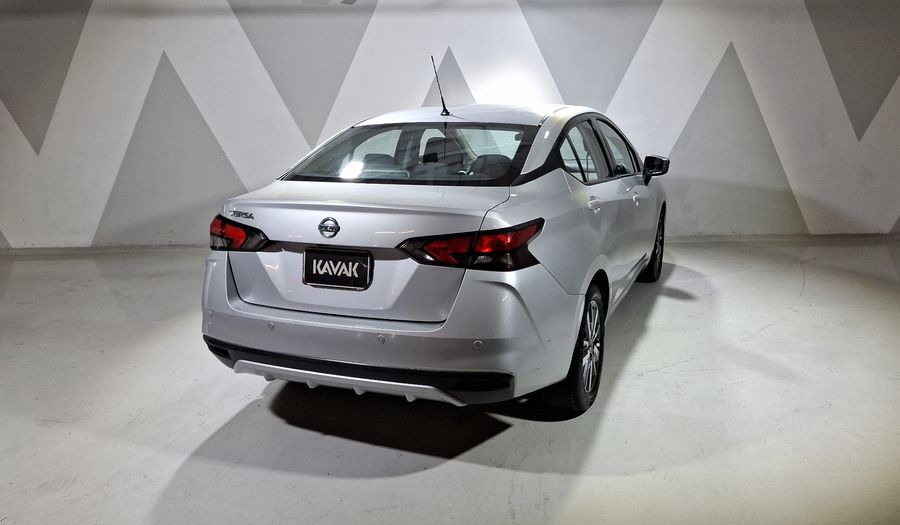 Nissan Versa 1.6 ADVANCE CVT Sedan 2020
