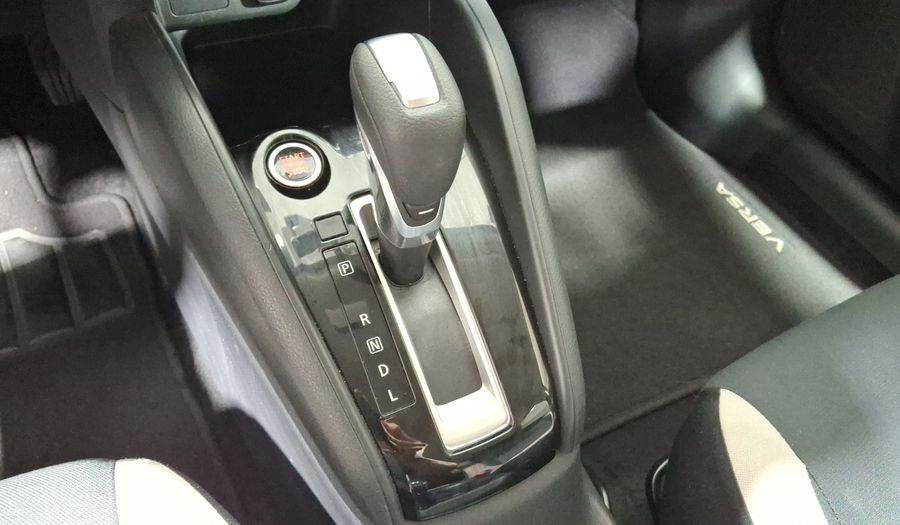 Nissan Versa 1.6 ADVANCE CVT Sedan 2020