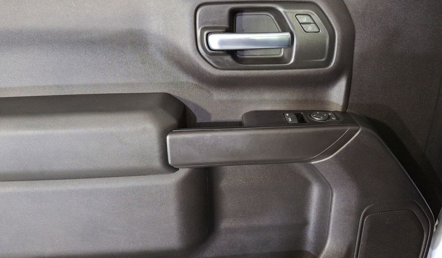 Chevrolet Silverado 1500 4.3 SILVERADO WT CAB REG B AUTO 4WD Pickup 2020