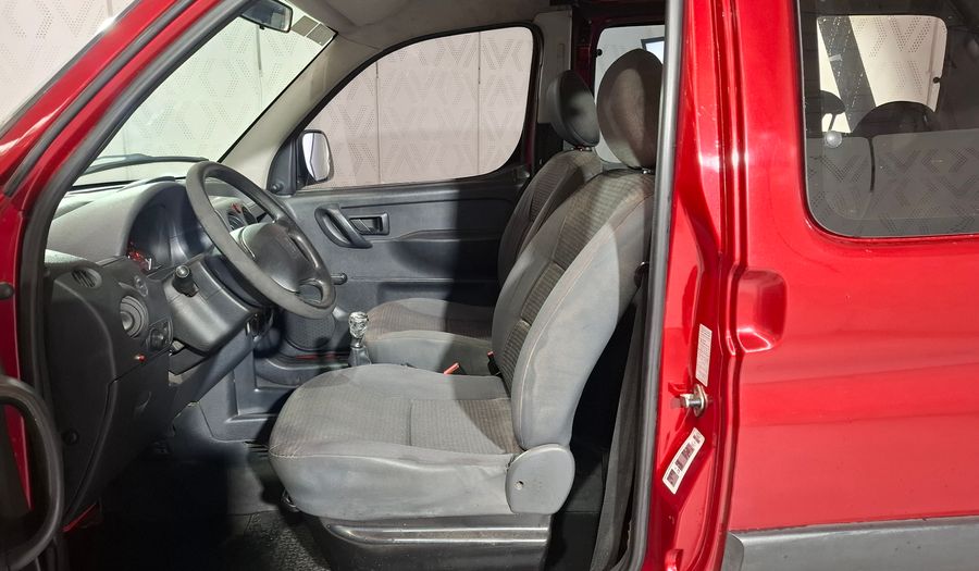 Peugeot Partner FURGON 1.6 HDI CONFORT Van 2011