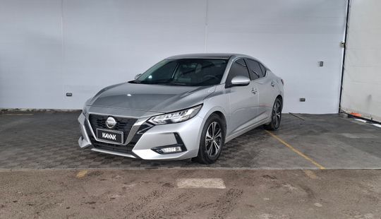 Nissan • Sentra