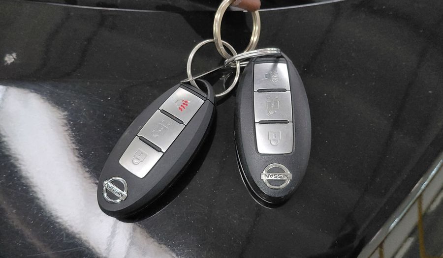 Nissan Note 1.6 EXCLUSIVE CVT Hatchback 2016