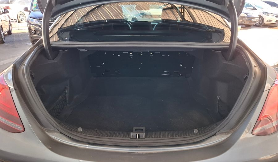 Mercedes Benz Clase C 2.0 200 AVANTGARDE AUTO Sedan 2020
