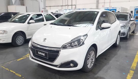 Peugeot • 208