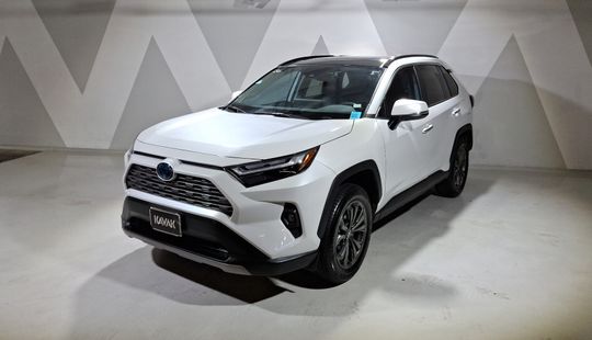 Toyota • RAV4