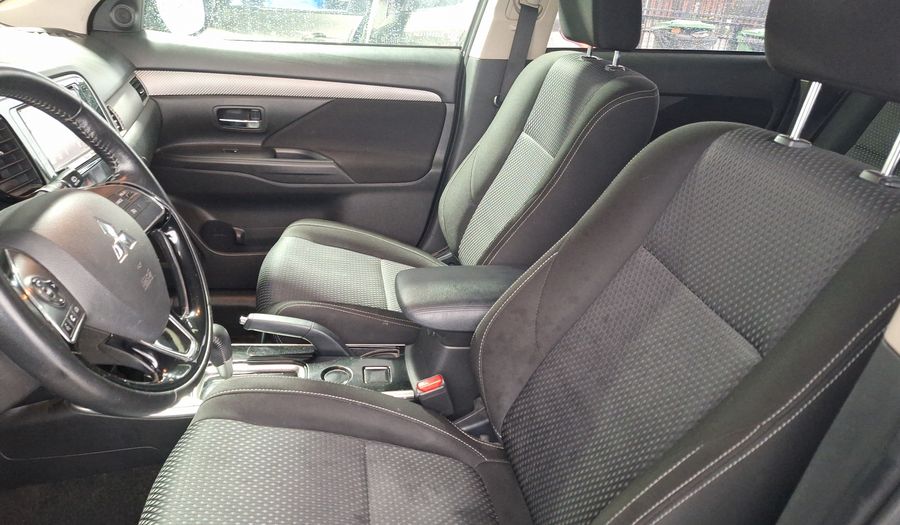 Mitsubishi Outlander 2.0 CVT Suv 2018