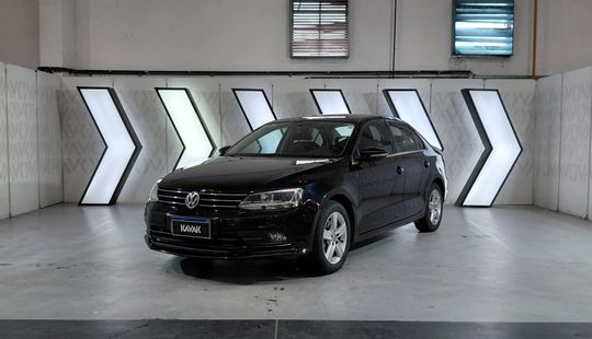 Volkswagen • Vento