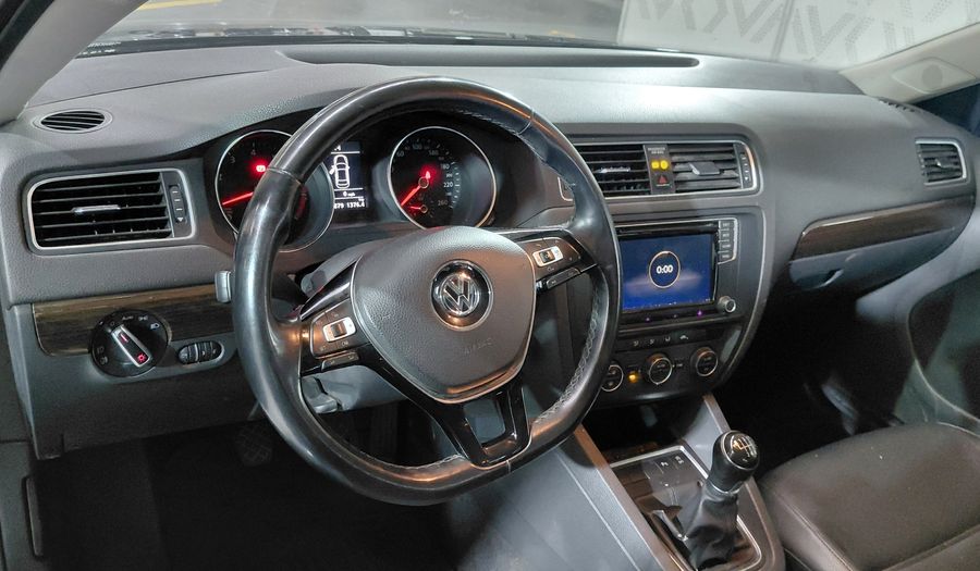 Volkswagen Vento 1.4 TSI HIGHLINE Sedan 2017