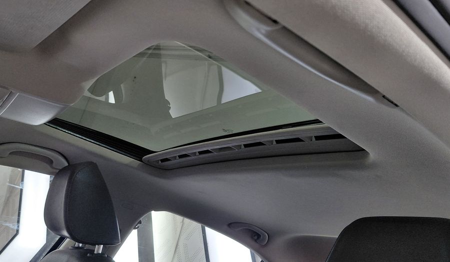 Volkswagen Vento 1.4 TSI HIGHLINE Sedan 2017