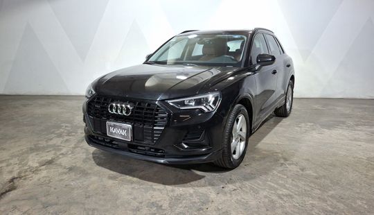 Audi • Q3