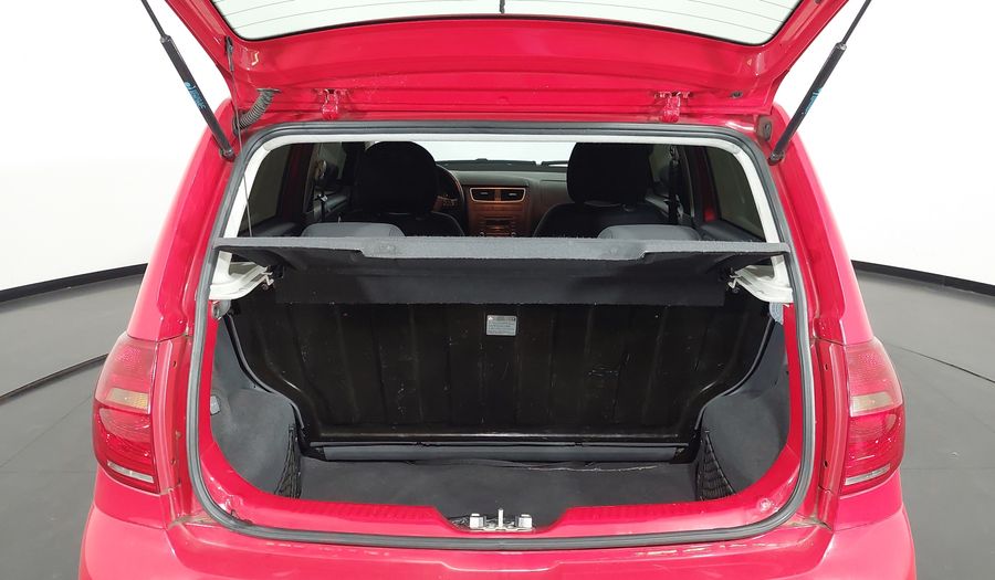 Volkswagen Fox 1.6 VHT TOTAL FLEX I-MOTION Hatchback 2013