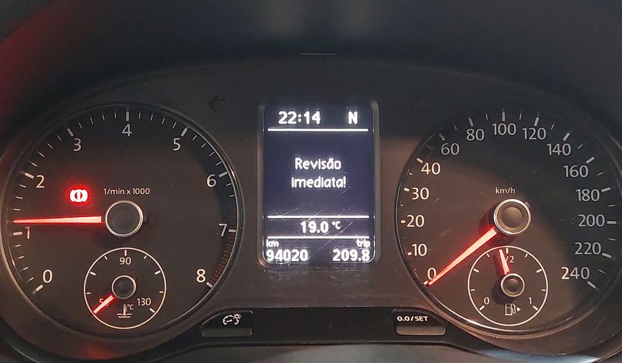 Volkswagen Fox 1.6 VHT TOTAL FLEX I-MOTION Hatchback 2013