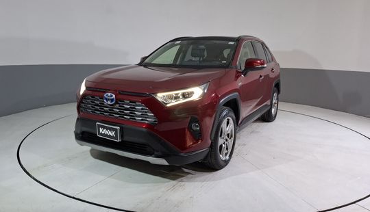 Toyota • RAV4