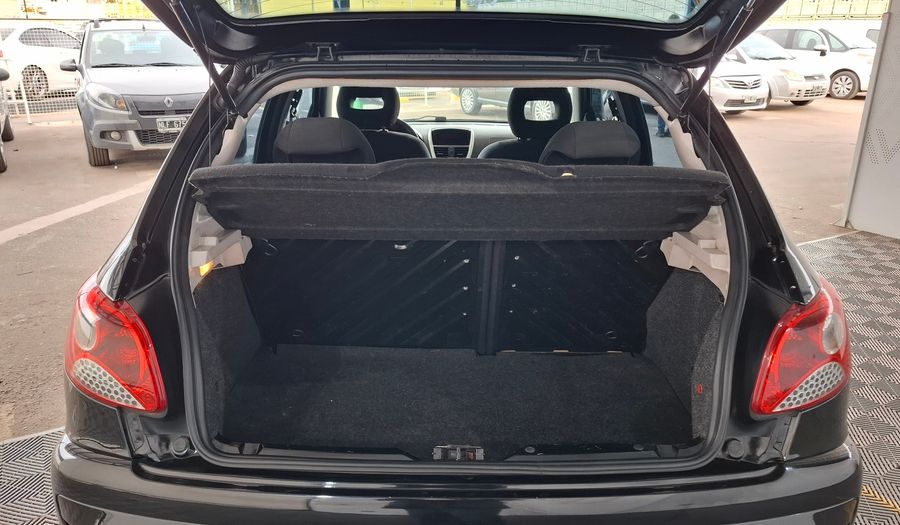 Peugeot 207 1.6 FELINE COMPACT Hatchback 2013