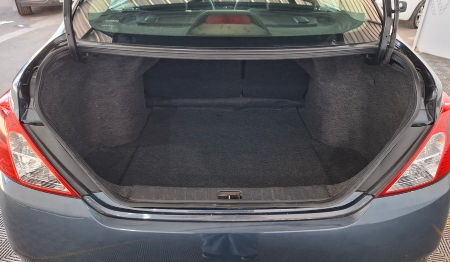 Nissan Versa 1.6 ADVANCE Sedan 2016
