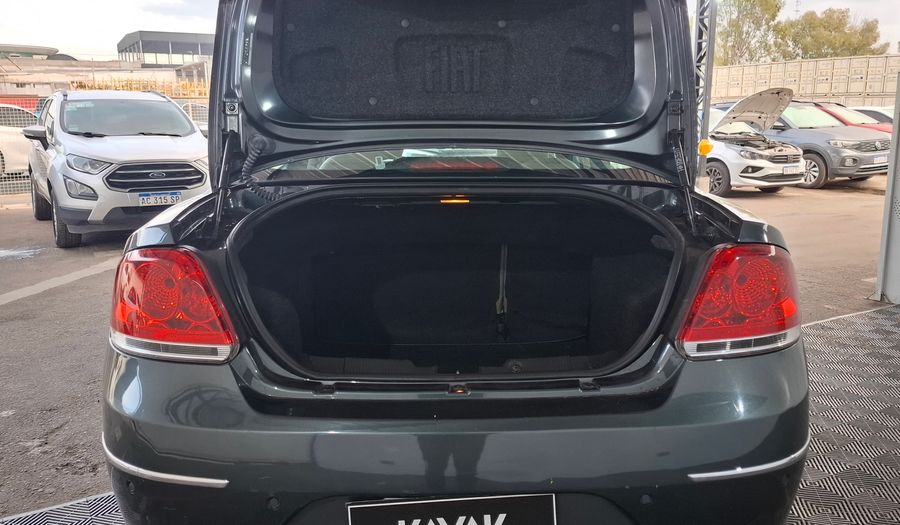 Fiat Linea 1.7 ABSOLUTE 16V DUALOGIC Sedan 2012