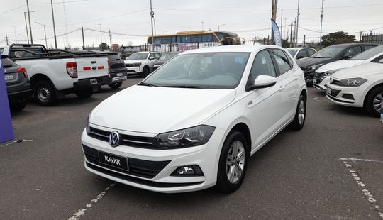 Volkswagen • Polo