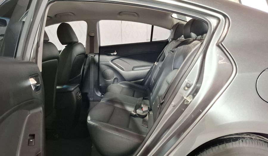 Kia Cerato 1.6 EX AT Sedan 2016
