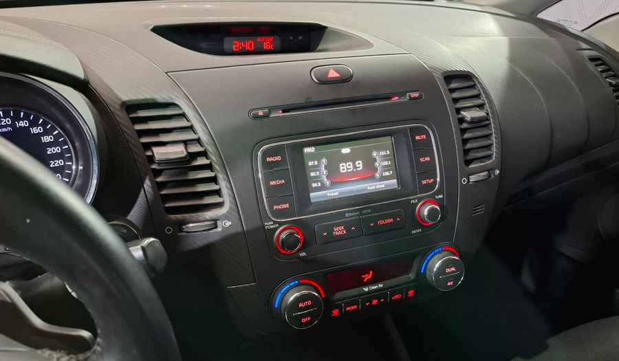 Kia Cerato 1.6 EX AT Sedan 2016