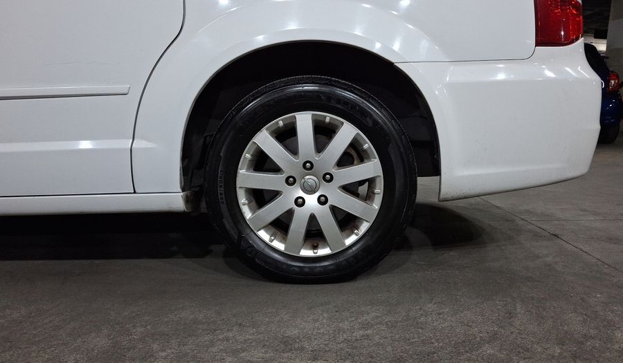 Chrysler Town & Country 3.6 TOURING Minivan 2016
