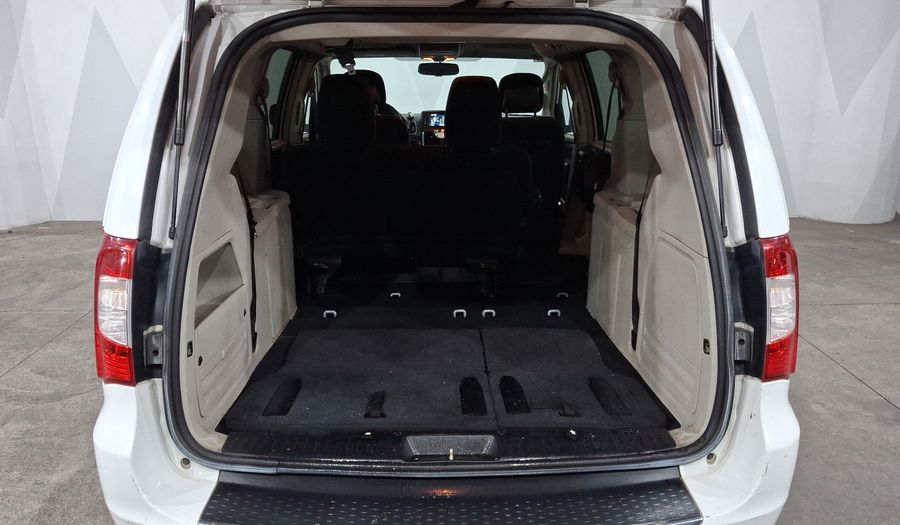 Chrysler Town & Country 3.6 TOURING Minivan 2016