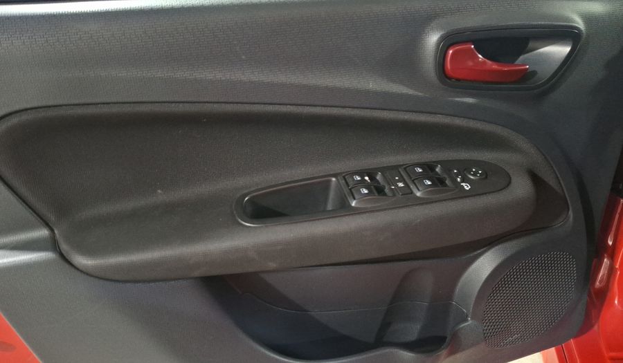 Fiat Uno 1.4 SPORTING PANTALLA Hatchback 2020