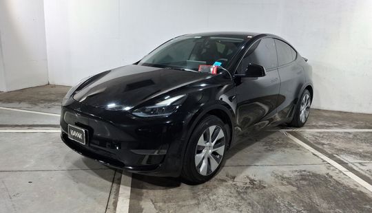 Tesla • Model Y