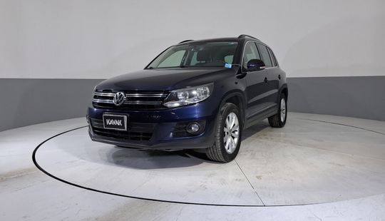 Volkswagen • Tiguan