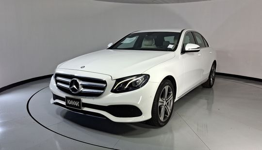 Mercedes Benz • Clase E