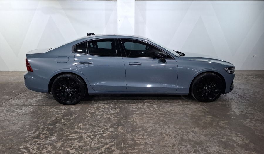 Volvo S60 2.0 B4 MHEV PLUS AUTO Sedan 2023