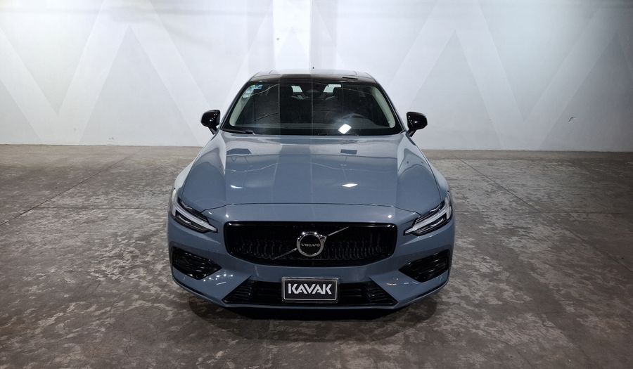 Volvo S60 2.0 B4 MHEV PLUS AUTO Sedan 2023