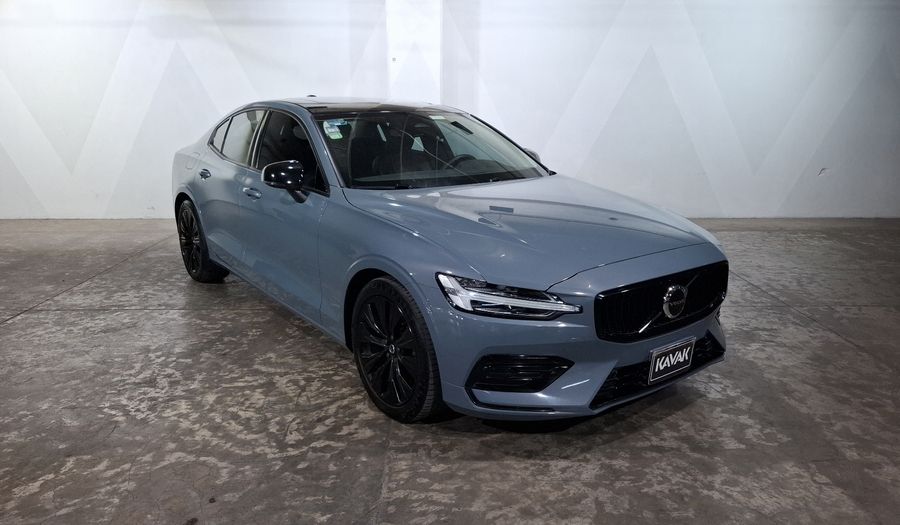 Volvo S60 2.0 B4 MHEV PLUS AUTO Sedan 2023