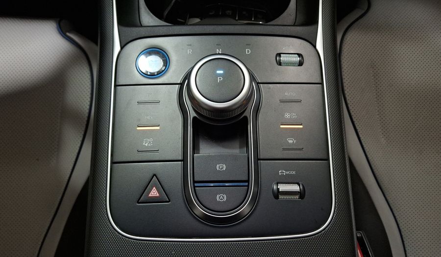 Byd King 1.5 PHEV DM-I 55KM AUTO Sedan 2025