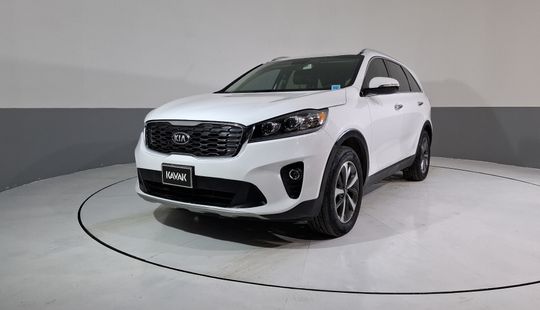 Kia • Sorento