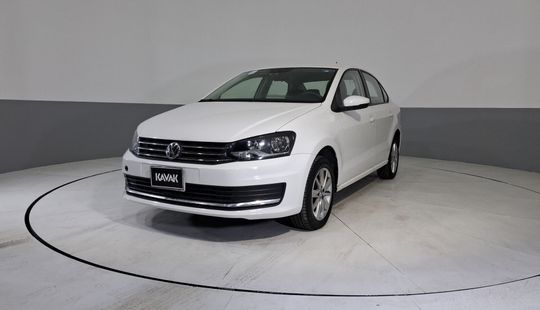 Volkswagen • Vento