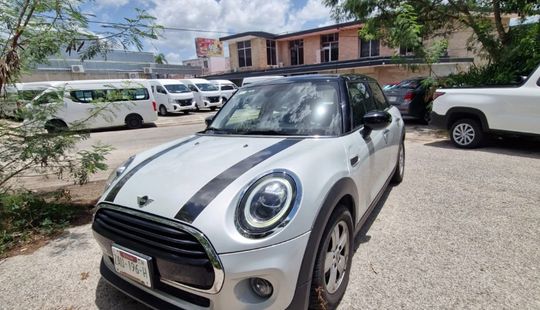 Mini • Cooper
