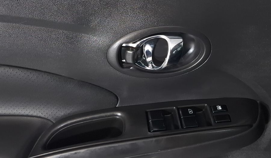 Nissan Versa 1.6 EXCLUSIVE AUTO Sedan 2019