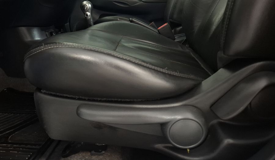 Nissan Versa 1.6 EXCLUSIVE AUTO Sedan 2019